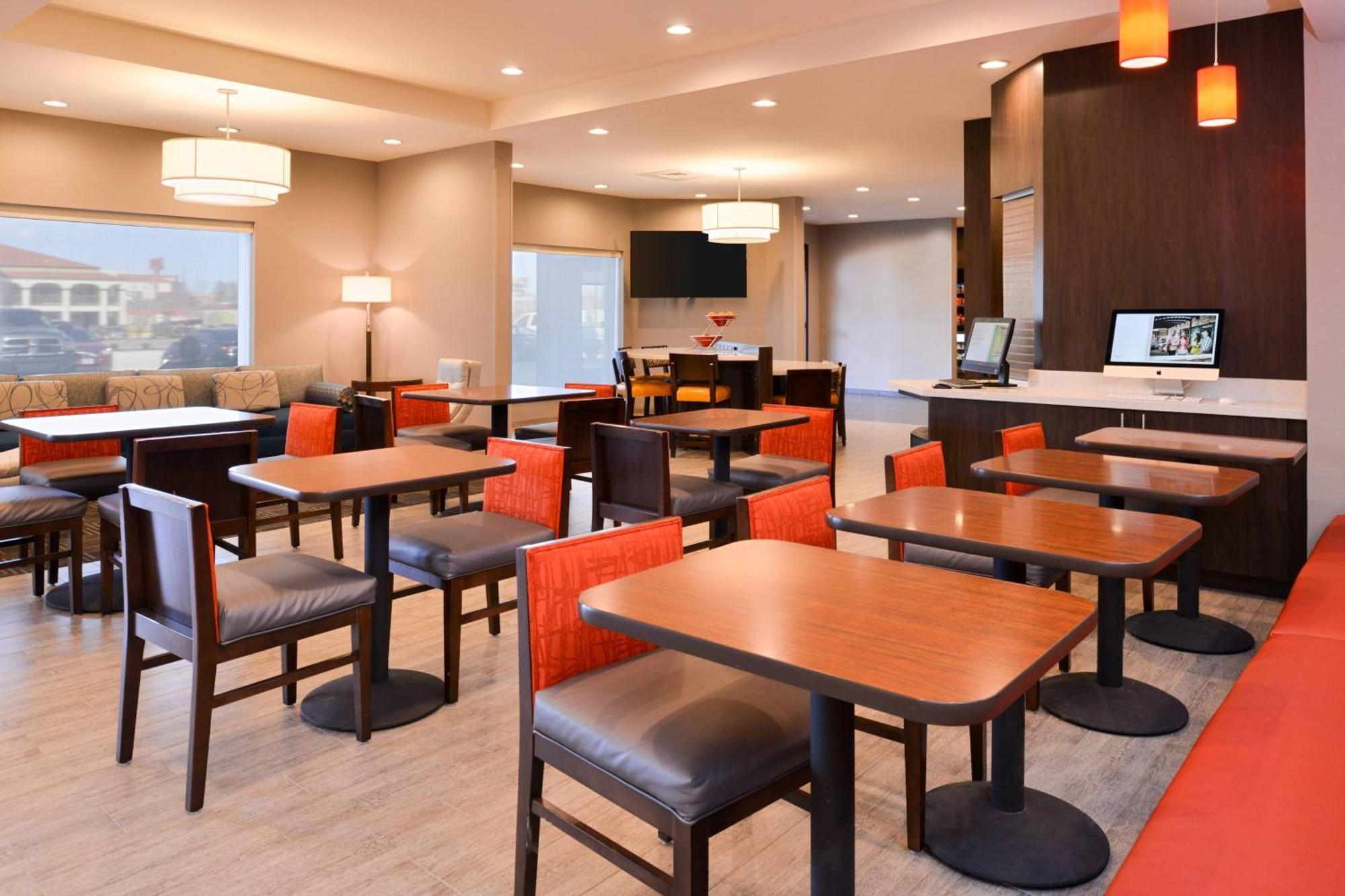 Towneplace Suites By Marriott Laplace Luaran gambar